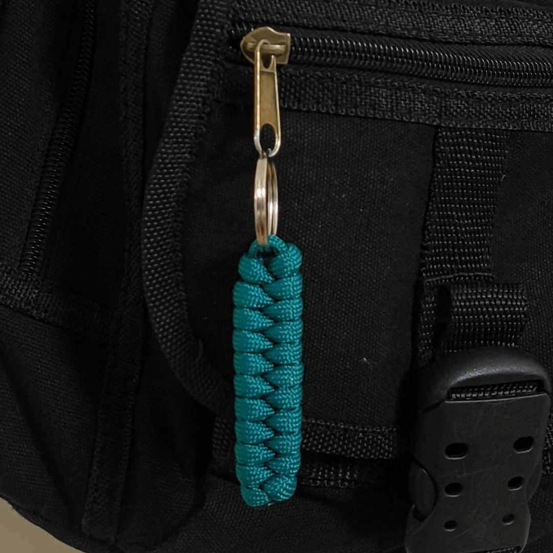 Custom Paracord Keyring: One Colour Fishtail Weave - Choose Your Favourite Colour - Handmade Accessory